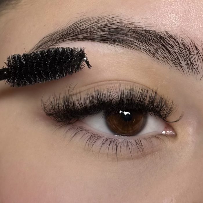 Wet set lashes, glossy and textured